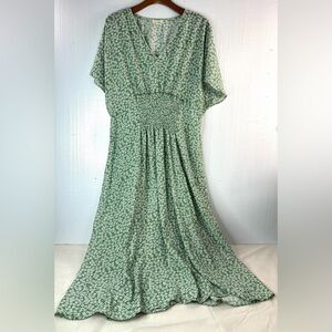 BE Stage 1X Ditzy Floral Maxi Dress in Green